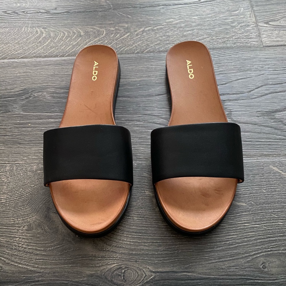 Aldo Sandals